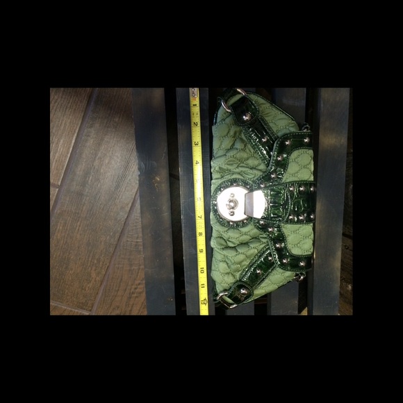 INS green clutch - Picture 5 of 5